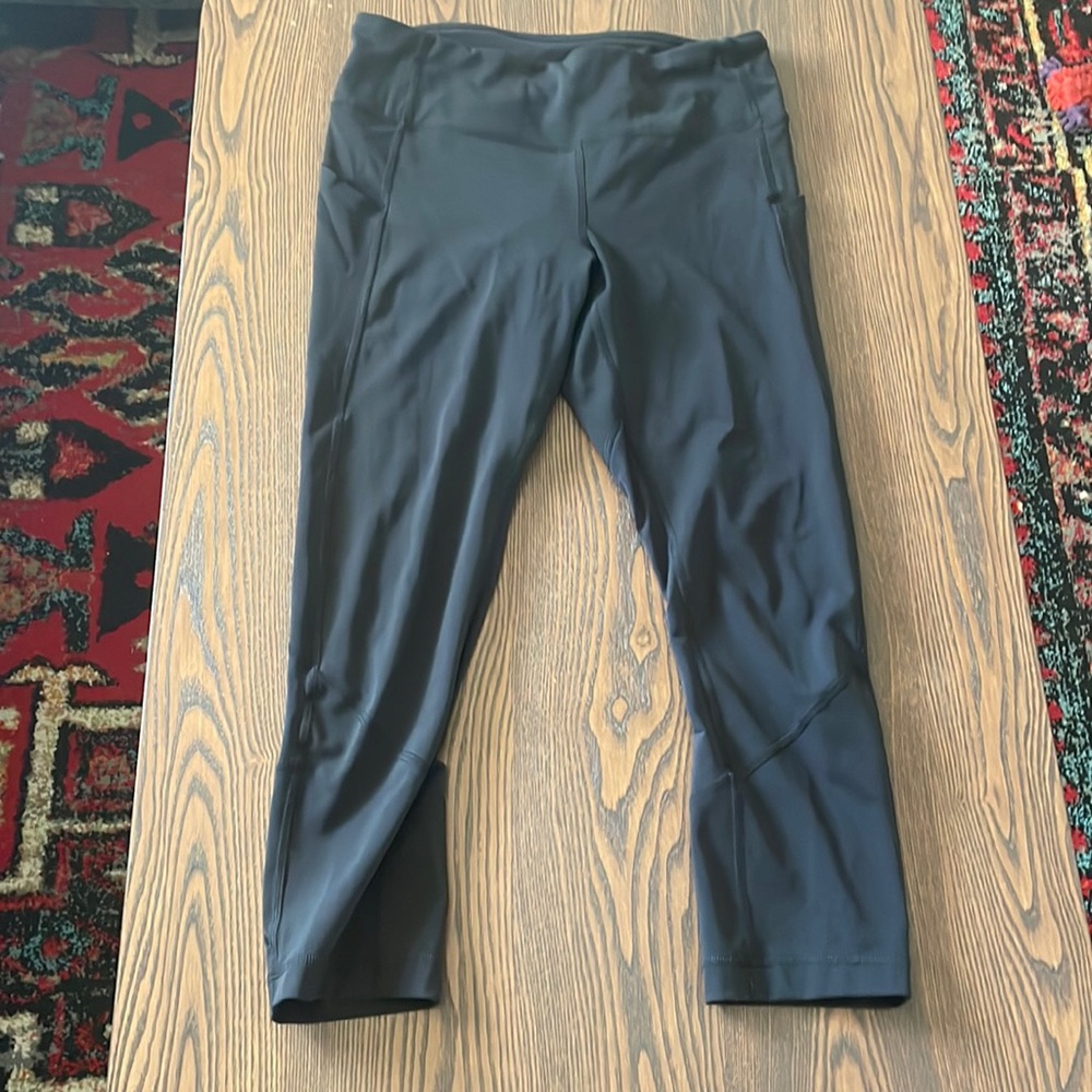 Lululemon cropped leggings